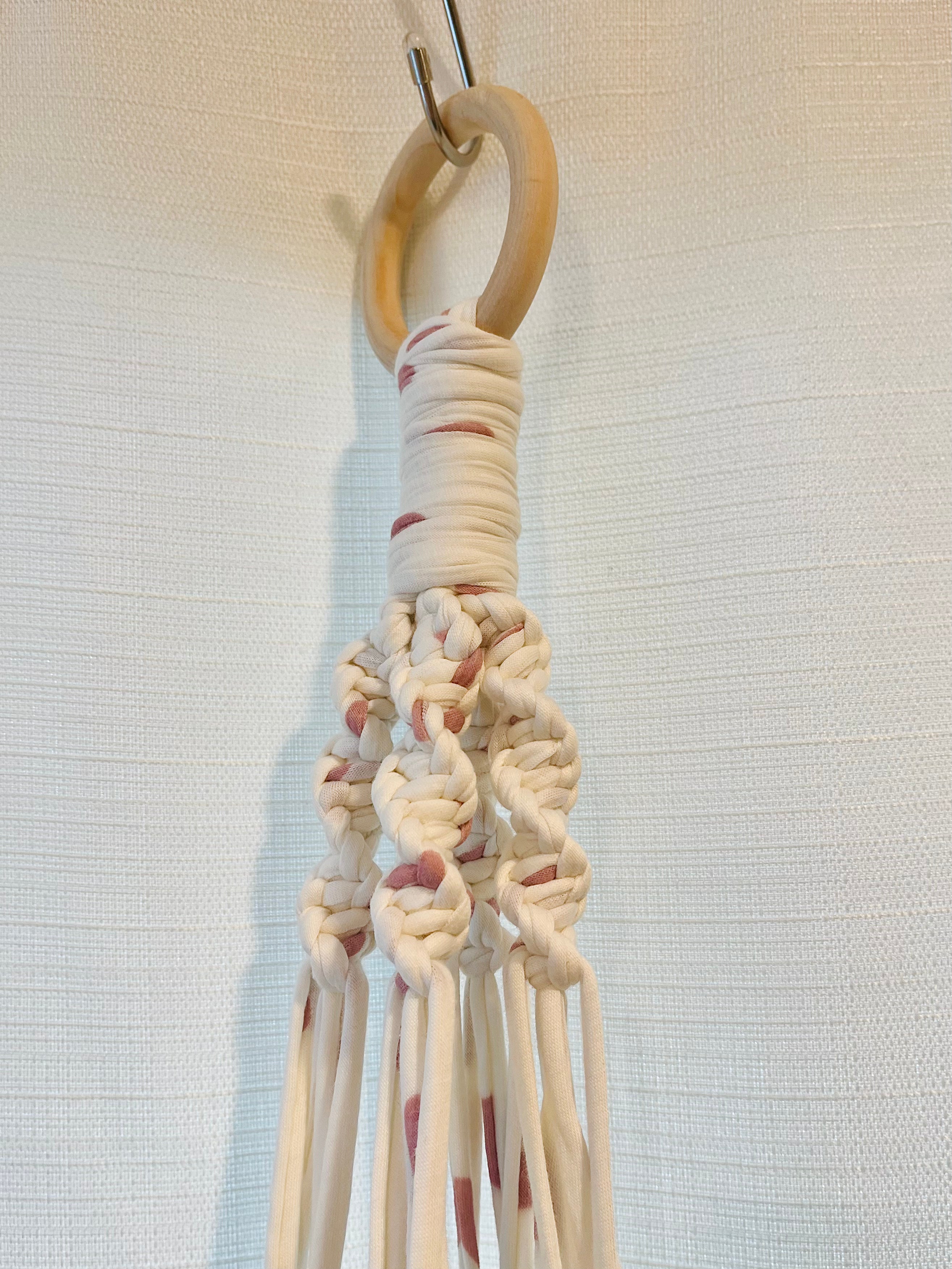 starting macrame plant hanger "Confetti" Macrame Plant Hanger
